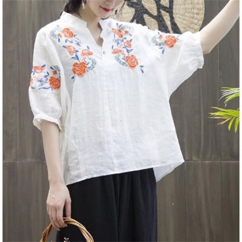 Ethnic embroidery top
